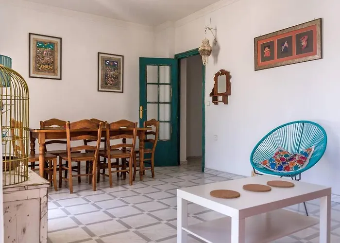 Alameda De Hercules - Peral